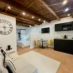 Апартаменты M&m House Via Delle Streghe *